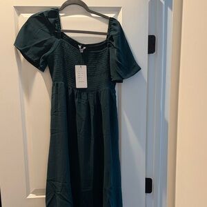 Elegant Green Midi Dress